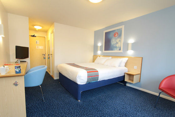 Travelodge London Hounslow Habitación foto