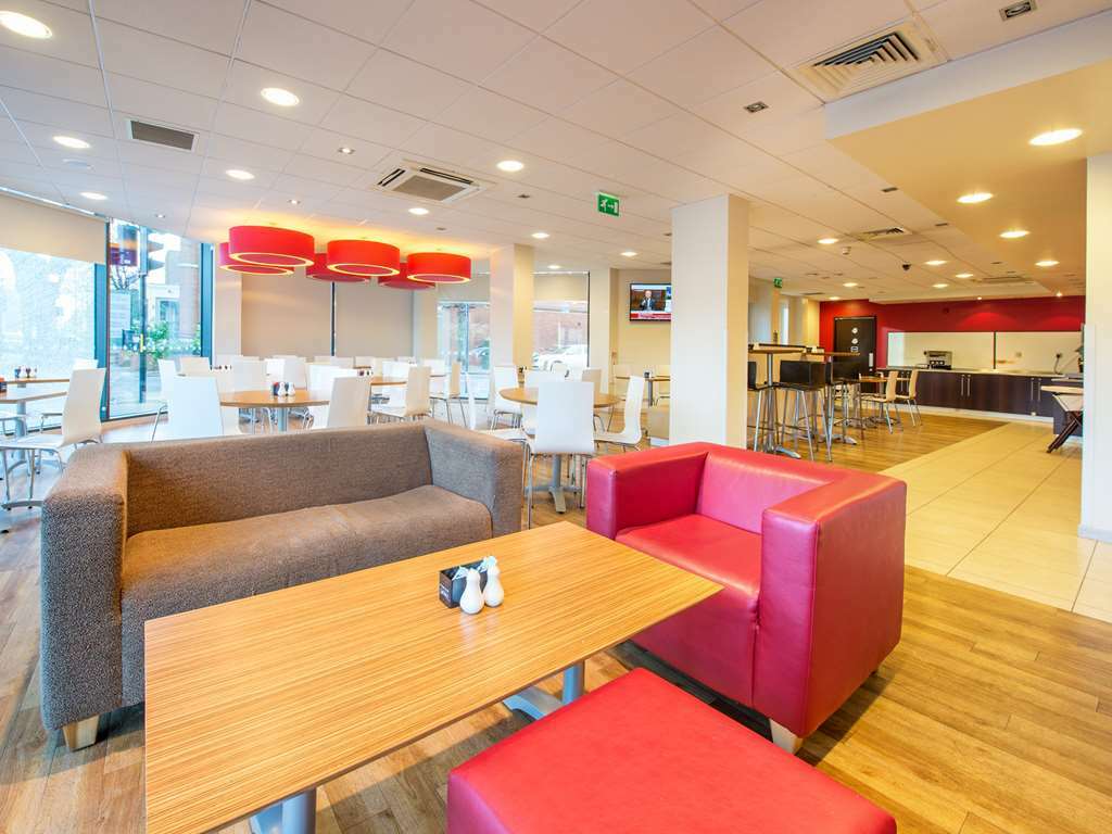 Travelodge London Hounslow Restaurante foto