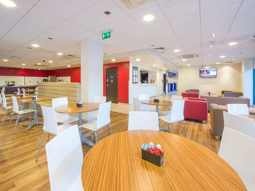 Travelodge London Hounslow Restaurante foto