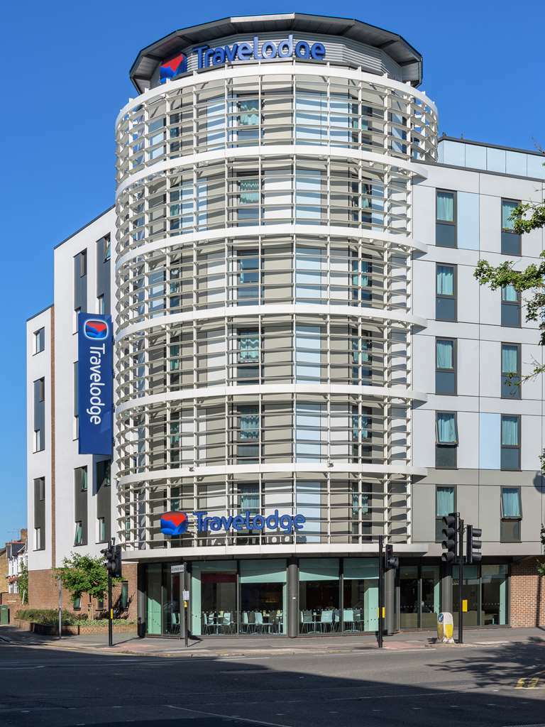 Travelodge London Hounslow Exterior foto